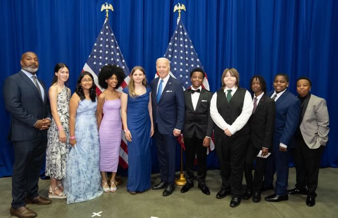  Spain Robotics Team meets President Joe Biden